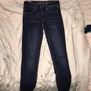 Size 2 American Eagle skinny jeans